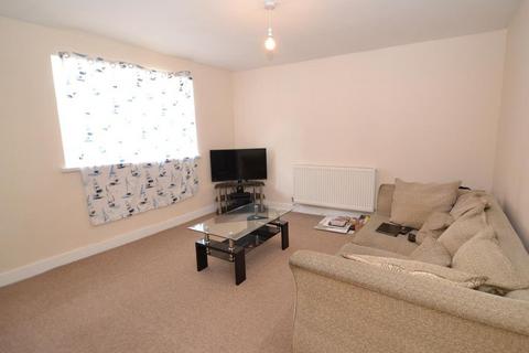 2 bedroom bungalow to rent, Garden Field, Wyke, Bradford, BD12