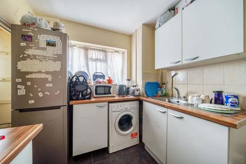 2 bedroom flat for sale, Park Road, London, Greater London, N8 8JS
