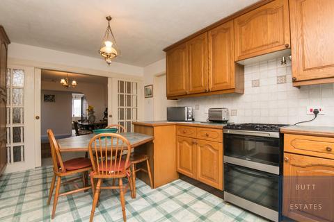10 Milbury Close, Exminster, Exeter, EX6 8AF
