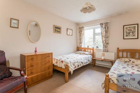 10 Milbury Close, Exminster, Exeter, EX6 8AF