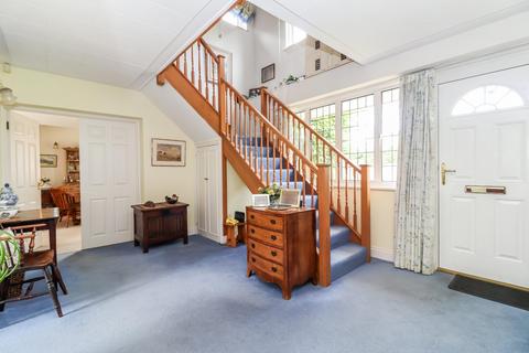3 Crispin Close, Beaconsfield, HP9 1SY