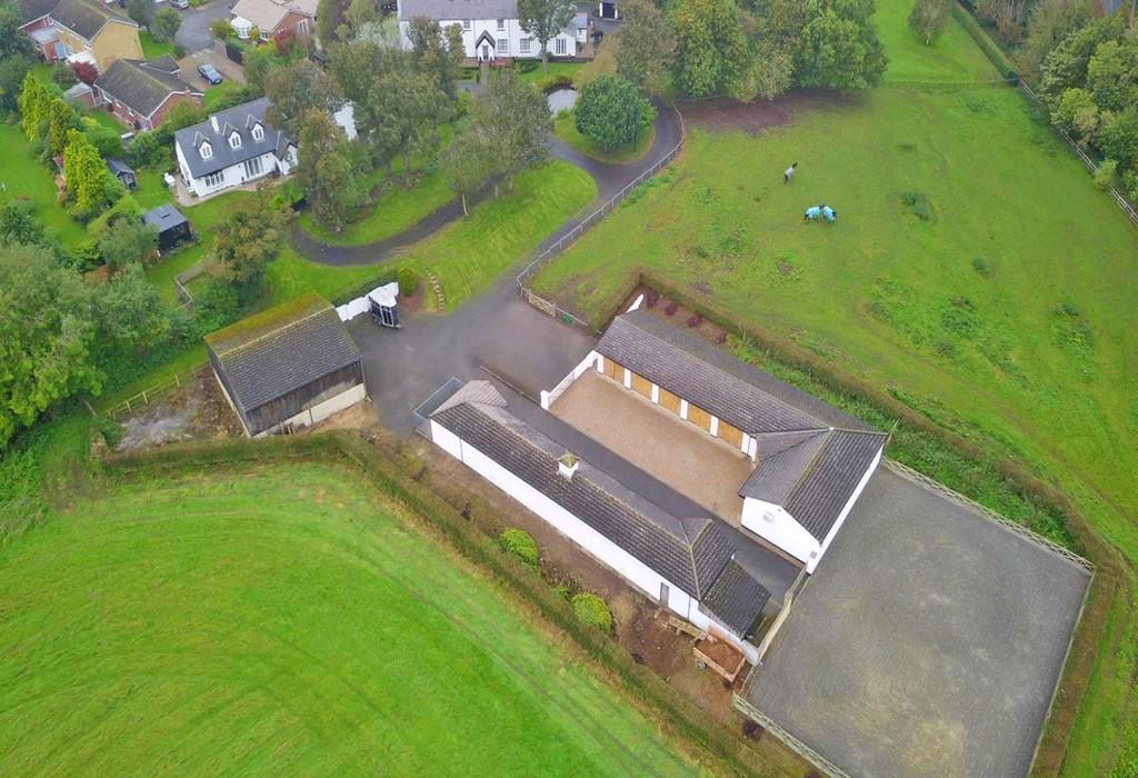 The Stables Elwick Road, Hartlepool 2 bed property with land for sale