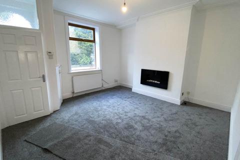 22 Dogford Road, Royton, Oldham, OL2 6UA