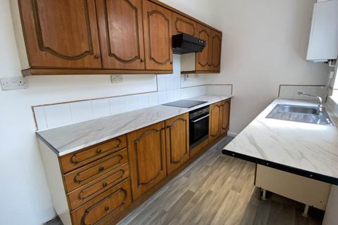 22 Dogford Road, Royton, Oldham, OL2 6UA