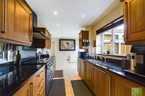 4 bedroom detached house for sale, Innings Lane, Warfield, Bracknell, Berkshire, RG42