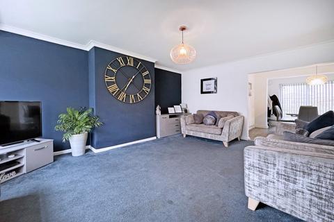 3 bedroom semi-detached house for sale - Sandbanks Drive, Hartlepool