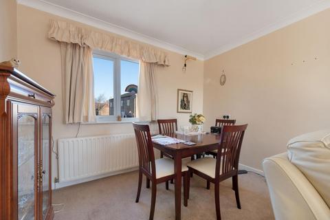 2 bedroom retirement property for sale, Baines Court, South Street, Oakham