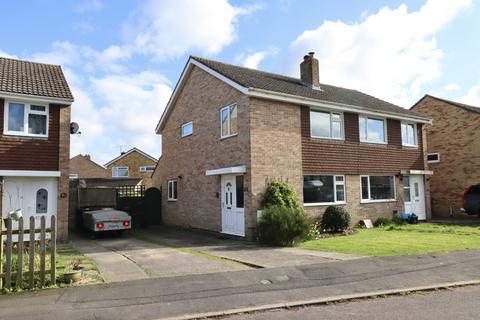 63 Goss Drive, Street, BA16 0RR