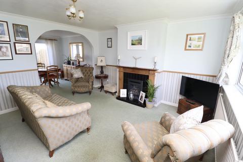 63 Goss Drive, Street, BA16 0RR