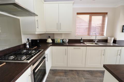 63 Goss Drive, Street, BA16 0RR