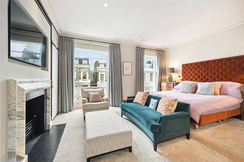 3 bedroom terraced house to rent, Elm Park Road, Chelsea, London, SW3