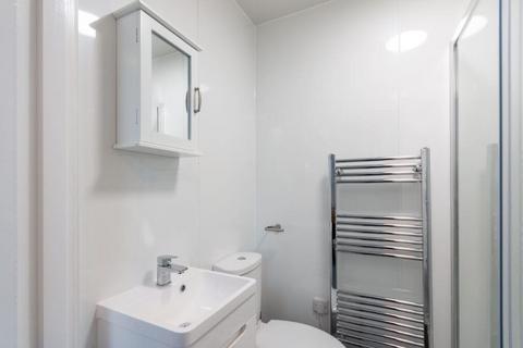 undefined, 96P Cameron Terrace, Edinburgh, EH16 5LD