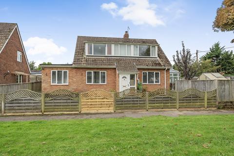 3 bedroom detached house for sale, Evelyn Close, Waltham Chase, Southampton, Hampshire, SO32