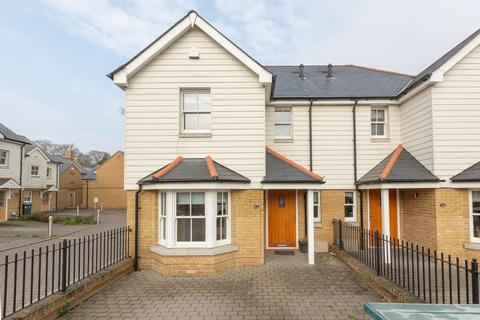 3 bedroom semi-detached house for sale - Grant Close, Broadstairs, CT10