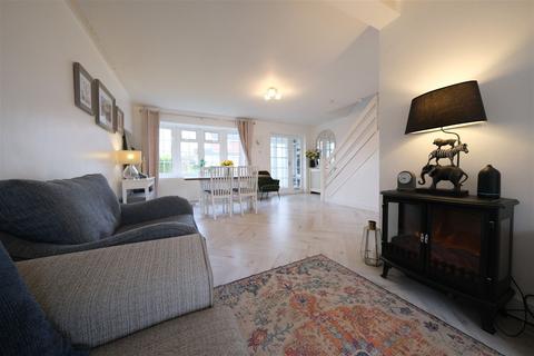 3 bedroom semi-detached house for sale, Branston Road, Uppingham, Oakham, LE15 9RR