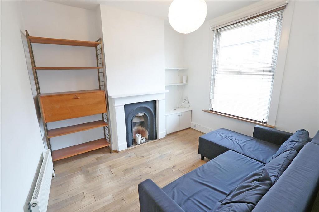 Jarvis Road, South Croydon 3 bed terraced house to rent £1,800 pcm (£