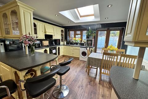 93 Conway Road, Treorchy, CF42 6UW