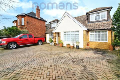 4 bedroom detached house for sale - Reading Road, Farnborough, Hampshire