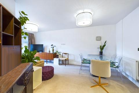 2 bedroom flat for sale, Whitchurch Lane, Edgware, HA8