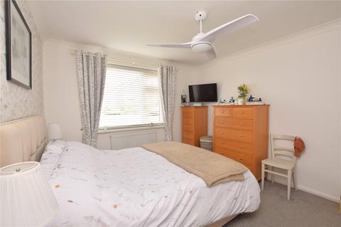 18 Hillview Close, Rowhedge, Colchester, CO5 7HT