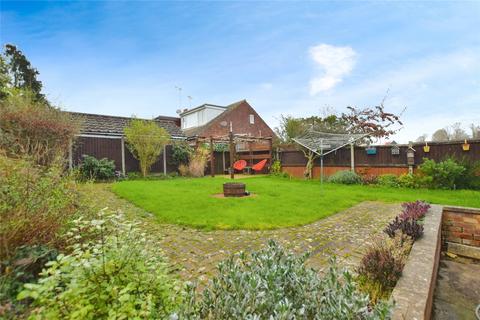 18 Hillview Close, Rowhedge, Colchester, CO5 7HT