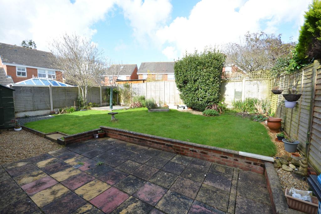 Edwina Drive, Poole BH17 4 bed detached house for sale £450,000