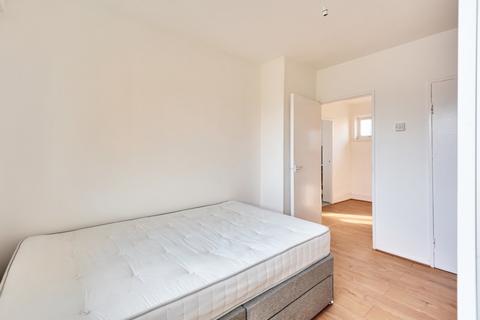1 bedroom flat to rent - Cortis Road Putney Heath SW15