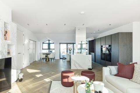 3 bedroom apartment to rent - Kensington Gardens Square London W2