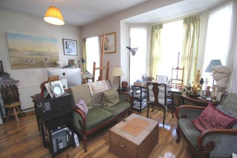 68c Heygate Avenue, Southend-on-sea, SS1 2AR