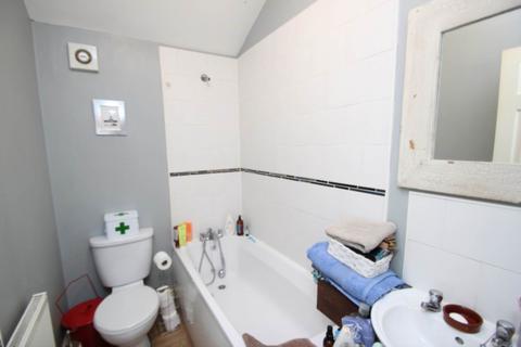 68c Heygate Avenue, Southend-on-sea, SS1 2AR