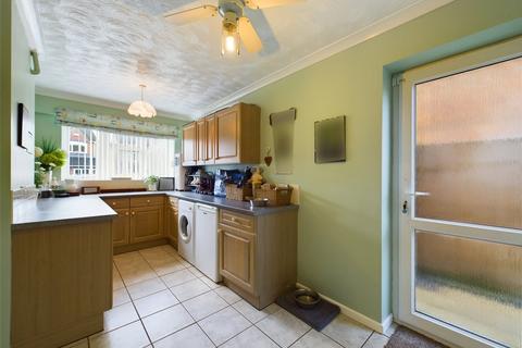 3 bedroom detached house for sale, Dunlin Close, Quedgeley, Gloucester, GL2