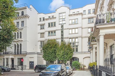 2 bedroom apartment to rent - Kensington Gardens Square Bayswater W2