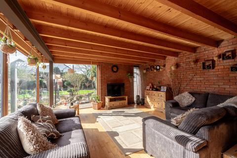 36 Cramond Park, Edinburgh, EH4 6PR