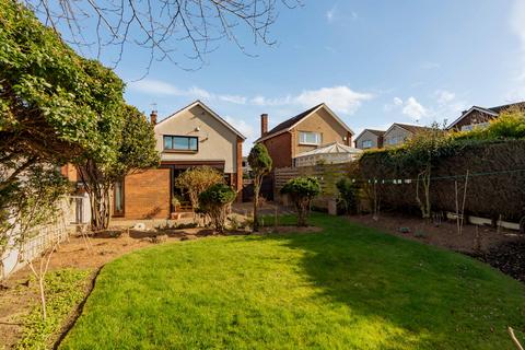 36 Cramond Park, Edinburgh, EH4 6PR