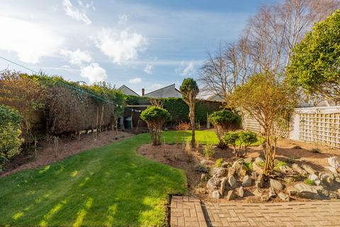 36 Cramond Park, Edinburgh, EH4 6PR