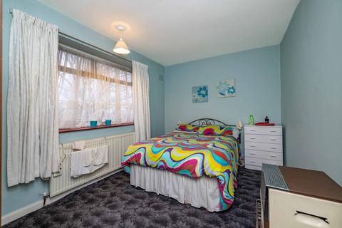 3 bedroom terraced house for sale, Prayle Grove, London NW2