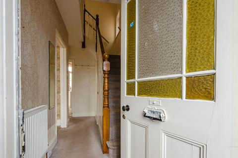 Kingswood Searle Street, Crediton, EX17 2DB