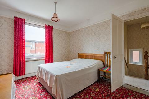 Kingswood Searle Street, Crediton, EX17 2DB