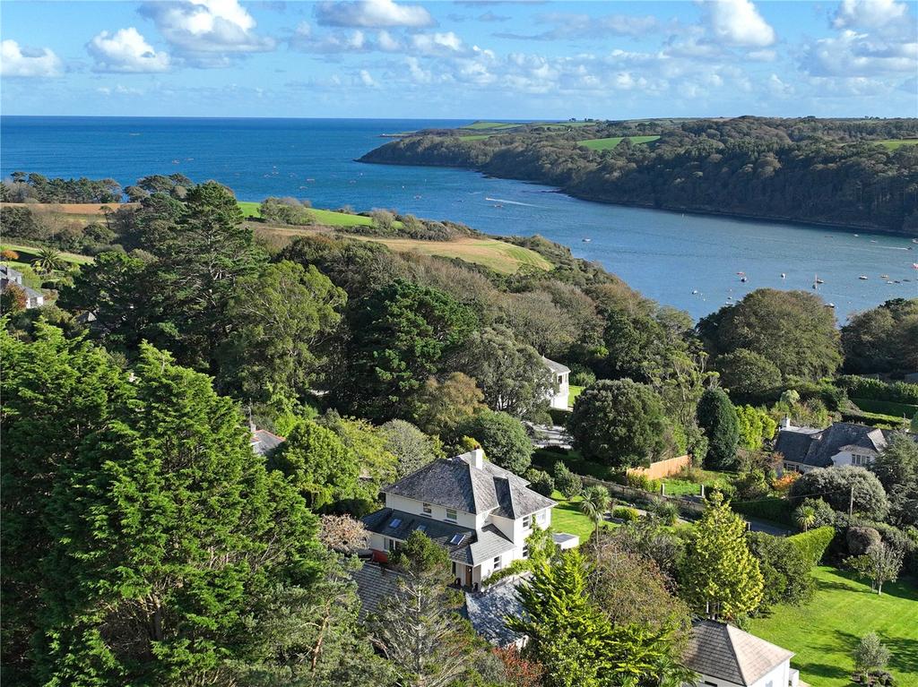 Bar Road, Helford Passage Hill, Mawnan Smith, Falmouth, TR11 3 bed