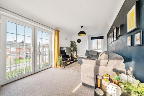 2 bedroom apartment for sale - Hartigan Place, Woodley, Reading