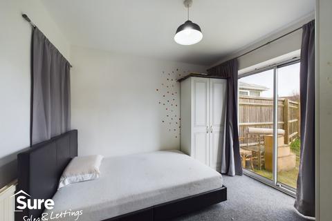 undefined, Double Room - Warmark Road, Hemel Hempstead, Hertfordshire, HP1 3PZ