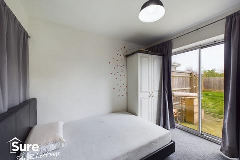 undefined, Double Room - Warmark Road, Hemel Hempstead, Hertfordshire, HP1 3PZ