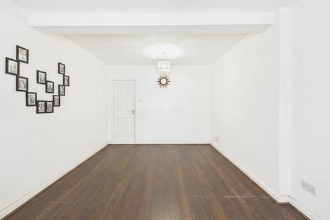 1 bedroom semi-detached house to rent, Double Room - Warmark Road, Hemel Hempstead, Hertfordshire, HP1 3PZ