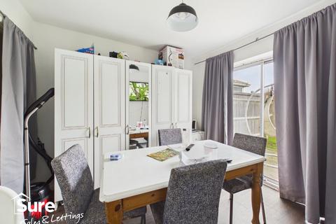 undefined, Double Room - Warmark Road, Hemel Hempstead, Hertfordshire, HP1 3PZ