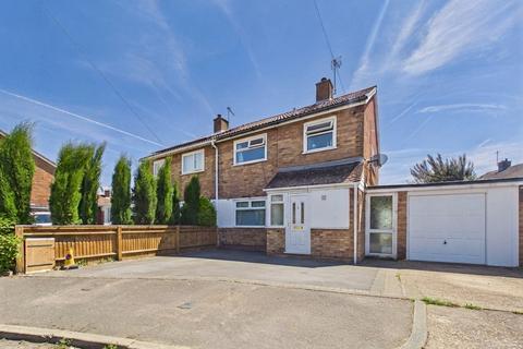 1 bedroom semi-detached house to rent, Double Room - Warmark Road, Hemel Hempstead, Hertfordshire, HP1 3PZ