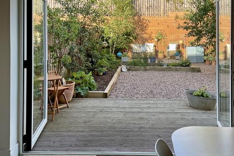 17 Comrie Avenue, Dunbar, EH42 1ZN