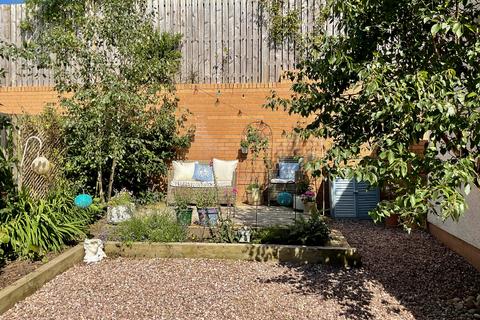 17 Comrie Avenue, Dunbar, EH42 1ZN