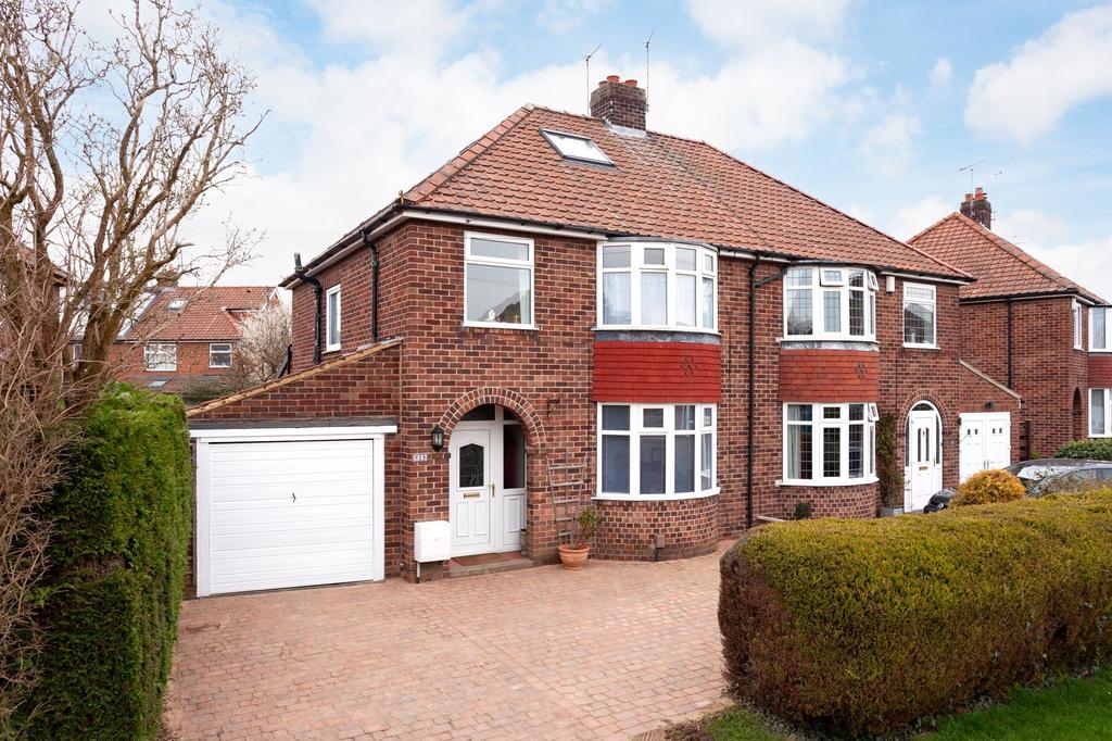 Rawcliffe Croft, York, YO30 3 bed semidetached house for sale £375,000