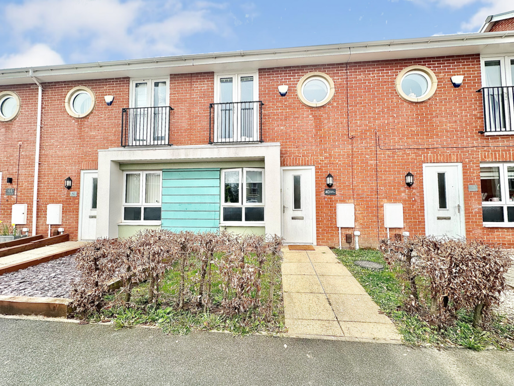 Ashton Bank Way, Preston PR2 2 bed terraced house for sale £145,000