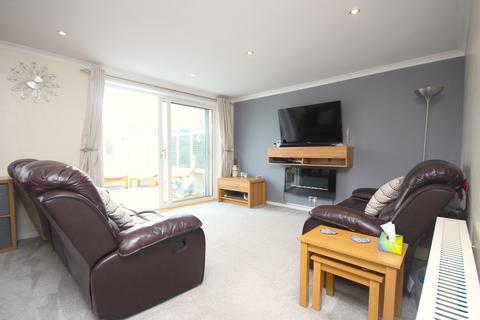 4 Higher Woodside, St Austell, PL25 5EH